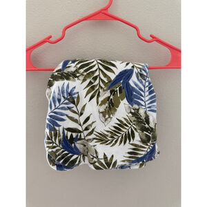 Croft & Barrow Skirt 
Size M White Blue Leaf Print